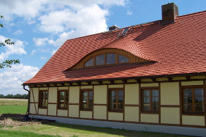 fertiges Dach mit gewölbter Gaube